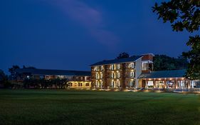 Paramount Riverfront Resort & Spa, Karjat